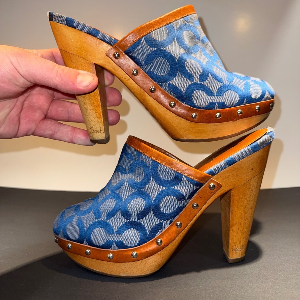 Coach Bacall Studded Mule Clogs Blue Signature C Platform Wood Heels Womens 7.5B - Picture 2 of 10